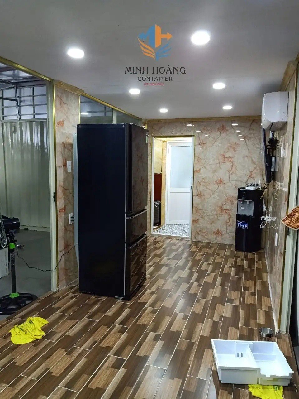 Container Nhà Ở 2 Tầng Đen 2x20 Feet Có Toilet